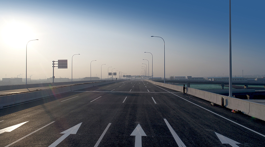 工程建成后，對(duì)于沿線臨空經(jīng)濟(jì)區(qū)、產(chǎn)業(yè)區(qū)、上合示范區(qū)的快速發(fā)展具有重要意義。