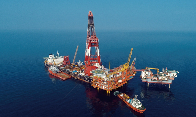 7月28日，經過30天的海上聯合奮戰，中國海油旅大21-2/16-3油田區域開發項目中的旅大21-2油田WHPA和WHPB“雙胞胎”平臺提前32天通過機械完工專家組檢查。其中，旅大21-2WHPB平臺作為我國第一座海上稠油熱采整體開發示范平臺，其全部工作完工投產后預計每年貢獻稠油產量超過10萬噸，標志著渤海油田稠油開發從試驗向規模化開發邁出新步伐。