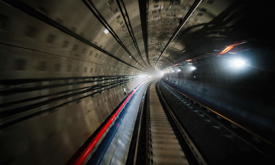 圖為隧道內(nèi)場景。（祁稼昊 攝）