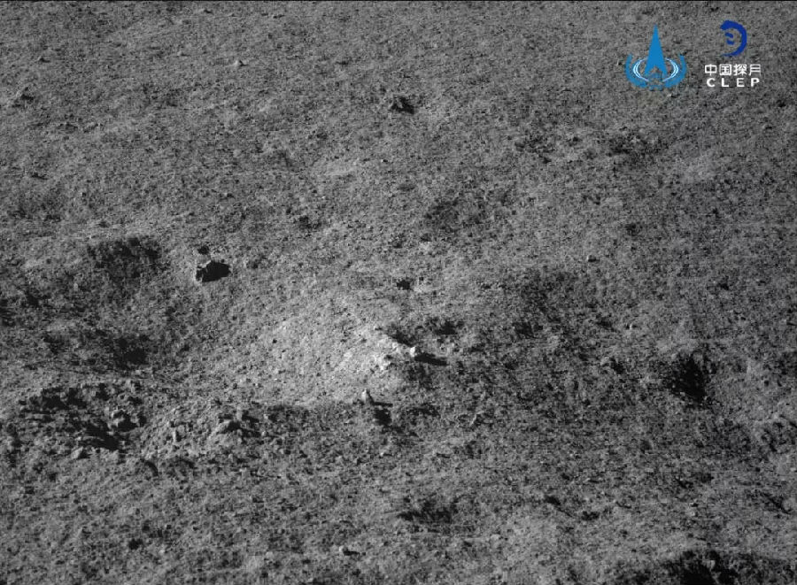 在第十三月晝期間，嫦娥四號(hào)著陸器和“玉兔二號(hào)”月球車首次實(shí)現(xiàn)跨年工作，以“飽滿”的工作狀態(tài)進(jìn)入嶄新的2020年。宇宙探索沒(méi)有終點(diǎn)站，科學(xué)求知永遠(yuǎn)在路上。后續(xù)，嫦娥四號(hào)任務(wù)科研團(tuán)隊(duì)將繼續(xù)嚴(yán)密規(guī)劃，精心操控，再接再厲，向更遠(yuǎn)的目標(biāo)移動(dòng)，取得更多的科學(xué)成果，為人類空間探索事業(yè)發(fā)展做出貢獻(xiàn)。