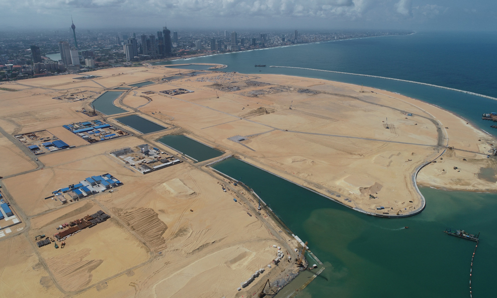 圖為7月12日，無人機拍攝的斯里蘭卡科倫坡港口城全景照片。新華社發