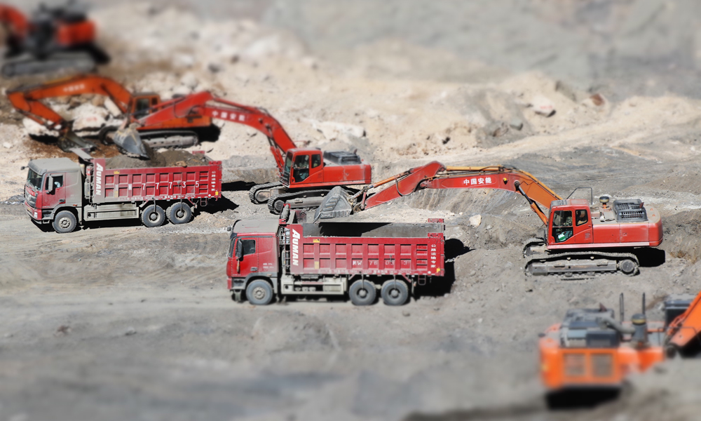 圖為6月14日拍攝的施工現(xiàn)場(chǎng)。（李明 攝）