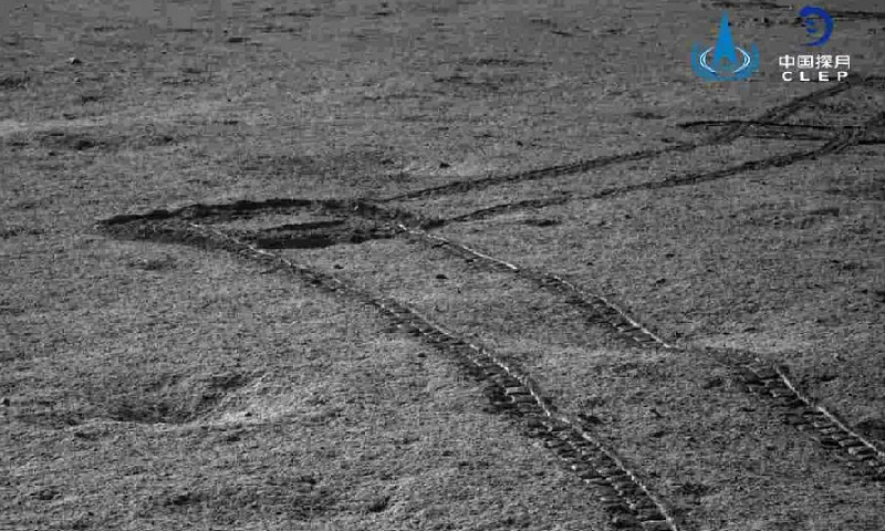 日前，“玉兔二號”巡視器已完成第五月晝的科學探測工作，于5月11日11時05分進入第五月夜。巡視器根據整體規劃進行移動，累計行走190.66米。巡視器移動過程中，按計劃組織實施了巡視器紅外光譜儀、全景相機、中性原子探測儀、測月雷達等有效載荷的開機探測工作，地面接收載荷數傳數據正常。