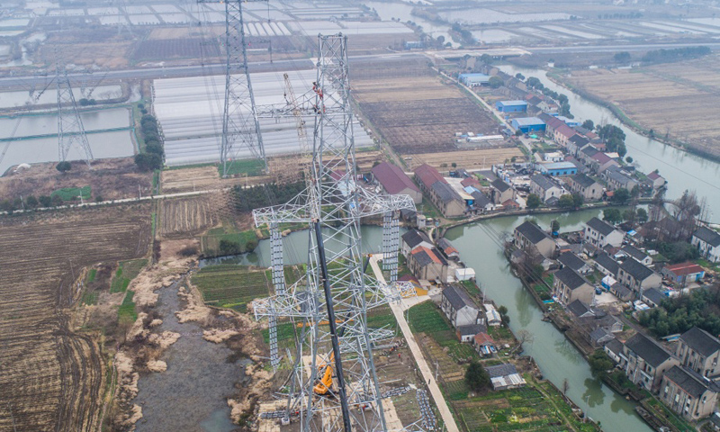 圖為2月1日，無人機拍攝的施工現場。（新華社記者 徐昱 攝）