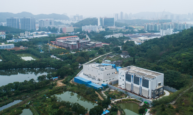 2018年12月25日16時(shí)，世界規(guī)模最大的多端交直流混合柔性配網(wǎng)互聯(lián)工程在廣東珠海唐家灣成功投運(yùn)。（朱甸 沈甸 藍(lán)望 攝）