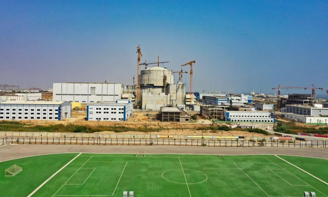 在中巴建交70周年之際，當地時間3月18日，華龍一號海外首堆——巴基斯坦卡拉奇2號機組首次并網成功。