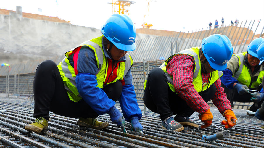 今年，山西電建將勇擔央企重責，積極投身可再生能源市場領域，服務美麗中國和生態文明建設。