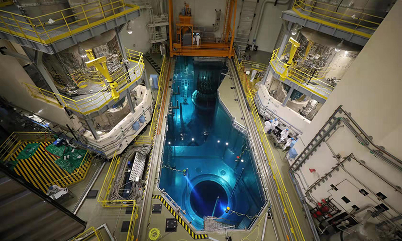 據(jù)了解，華龍一號每臺機(jī)組裝機(jī)容量116.1萬千瓦，每年發(fā)電近100億度，能夠滿足中等發(fā)達(dá)國家100萬人口的年度生產(chǎn)和生活用電需求。