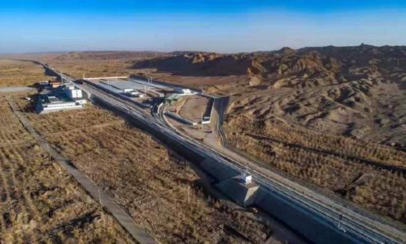 自此，酒額鐵路接過既有清綠鐵路擔負的航天使命接力棒，繼續(xù)為航天夢想貢獻力量。