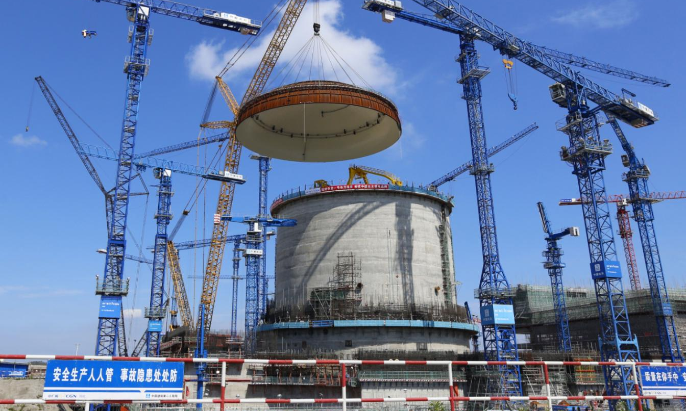 2018年5月23日，防城港核電站3號機組穹頂吊裝成功，整個過程歷時105分鐘。