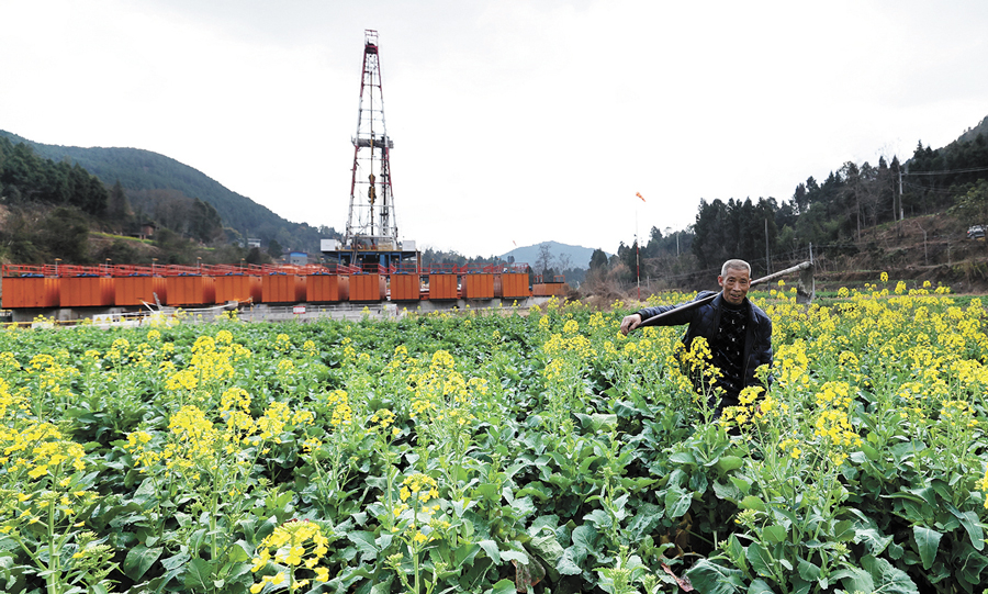 川慶鉆探進一步加大鉆機“電代油”推廣力度和實施范圍，提升鉆井節能、減排、降本“三重功效”。