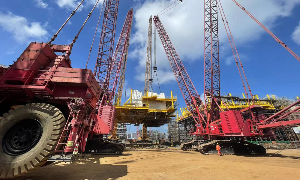 接下來，工程項目組將繼續聯合各方，加強質量把控，加大對設備安裝調試、管線清潔等工作的監督力度，推動工程進展，確保“深海一號”二期工程順利投產。