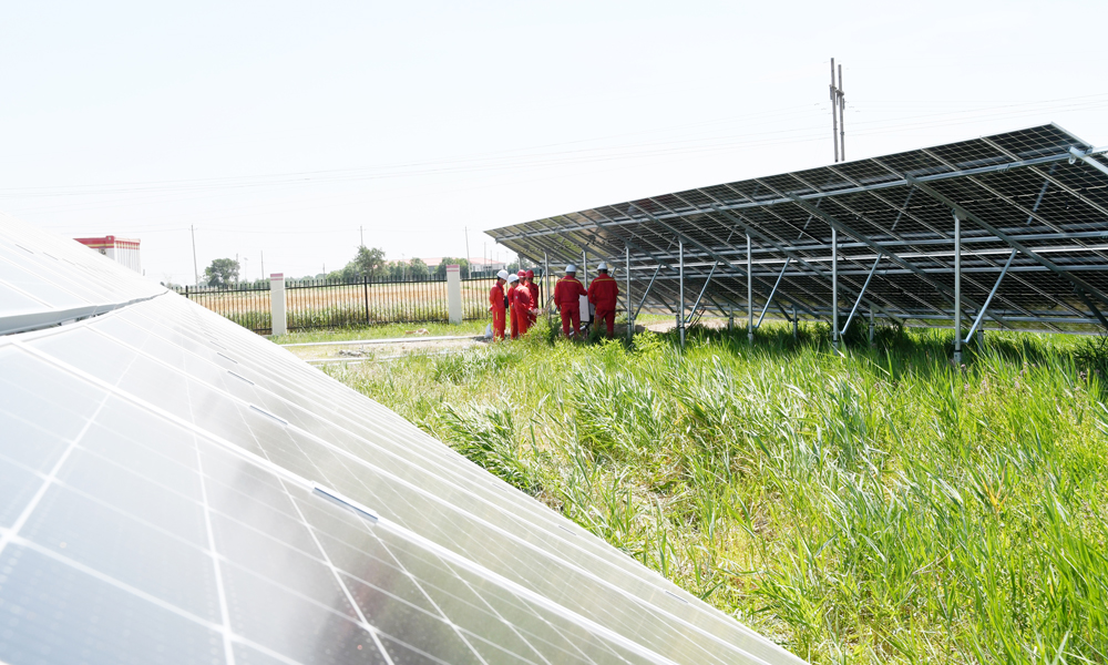 大港油田牢固樹立“節能是第一能源”的理念，大力推進以小集油田為代表的節能低碳示范工程、以南部油區為代表的清潔供熱示范工程和以孔104斷塊稠油油藏為代表的CCUS-EOR示范工程。