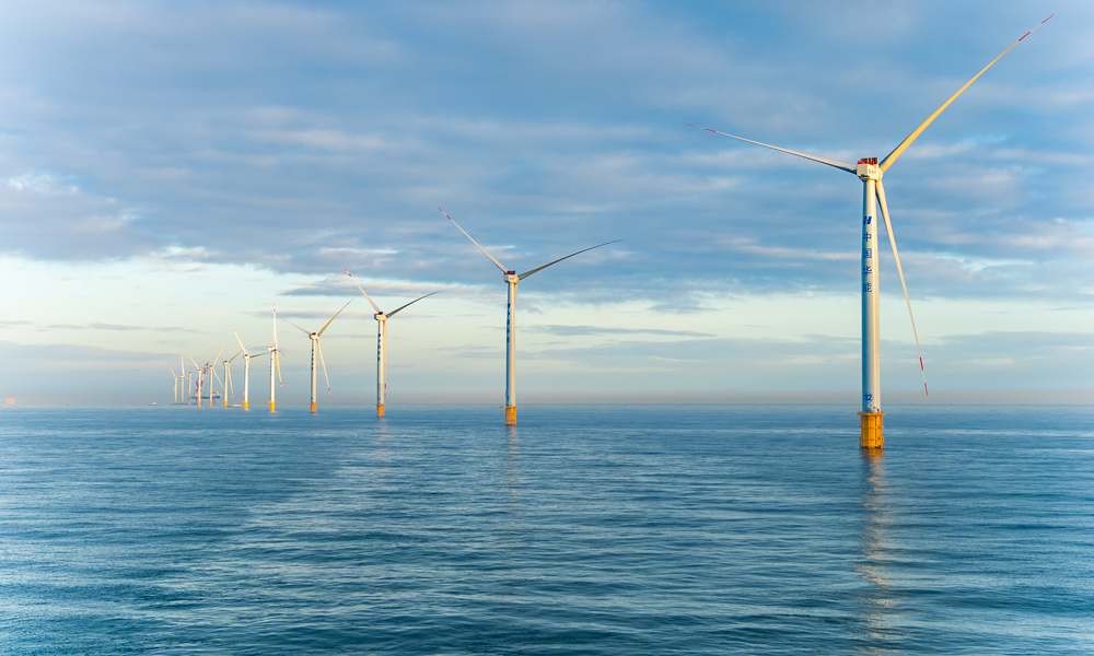 華能勒門（二）海上風電項目是廣東省“十四五”重點工程，是中國華能粵東千萬千瓦級“風光水火儲一體化”能源基地的標志性工程。項目位于廣東省汕頭市南澳島南側海域，總裝機60萬千瓦，布置54臺11兆瓦風電機組，配套建設1座220千伏海上升壓站和1座陸上開關站。