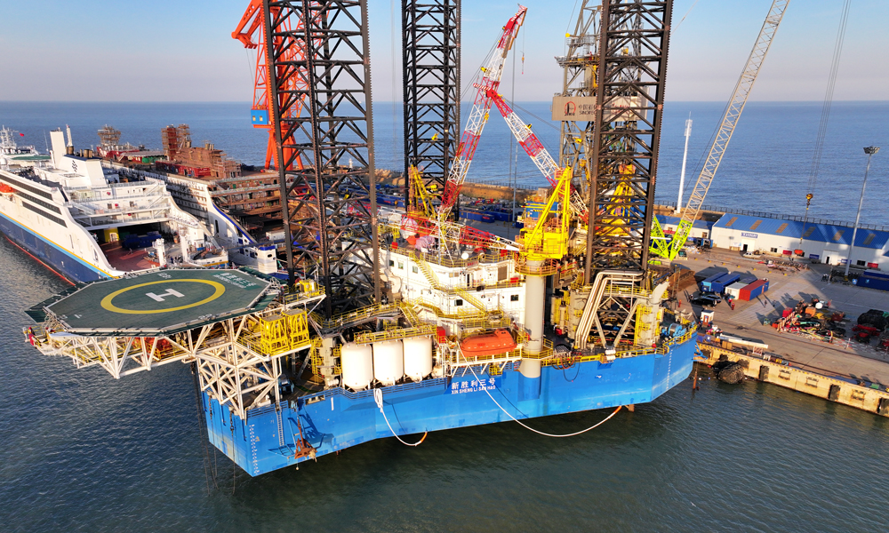 圖為新勝利三號鉆井平臺。