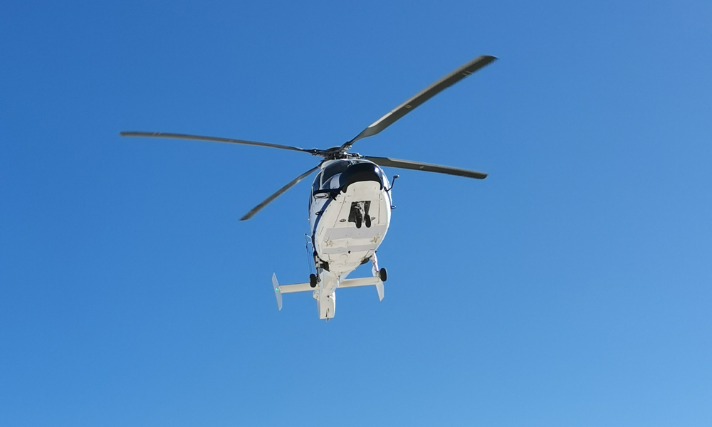 AC312E直升機(jī)于2019年12月取得中國(guó)民用航空局型號(hào)合格證，運(yùn)用與世界先進(jìn)技術(shù)水平接軌的設(shè)計(jì)、試驗(yàn)手段，進(jìn)行一系列適合于市場(chǎng)需求的改進(jìn)，使該機(jī)具有出色的平原飛行表現(xiàn)和優(yōu)異的高溫高原性能。圖為AC312E直升機(jī)試飛現(xiàn)場(chǎng)。