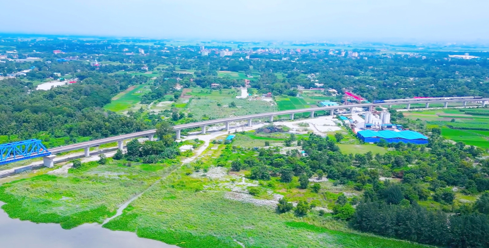 帕德瑪大橋作為鐵路連接線的重要組成部分，是中國企業(yè)在海外承建的最大規(guī)模和最大金額的單體橋梁工程。