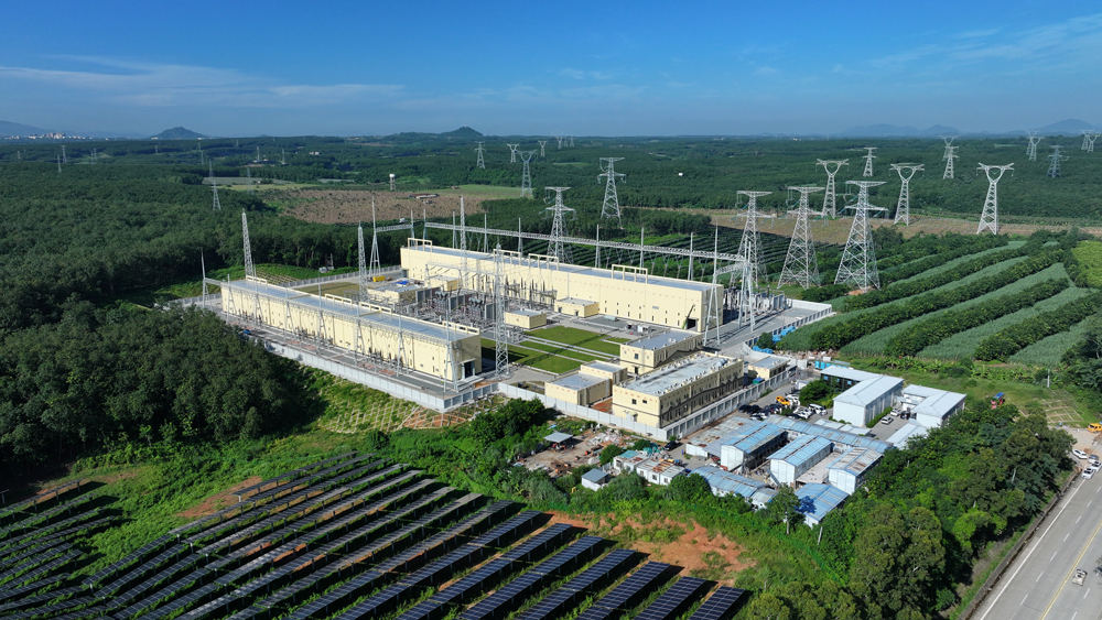 海南500千伏主網架工程建成后，將為當地核電、風電等清潔能源消納提供堅強可靠的電網保障，為海南省“三區一中心”重大戰略落地與國家生態文明建設示范區建設注入強勁動力。 