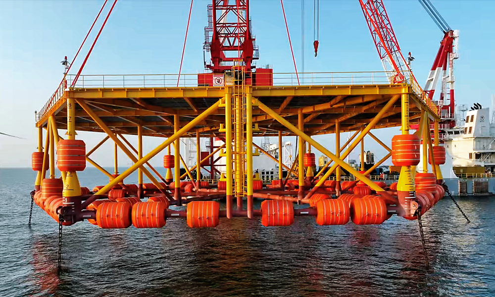 平臺整體高度為9米，海面以上高度達7.5米，按照所在海域50年一遇海況進行設計，最大可以抗10米高度的海浪，可確保在極端海況下，海浪始終無法涌上光伏平臺，是國內目前抗浪能力最高的漂浮式海上光伏平臺。