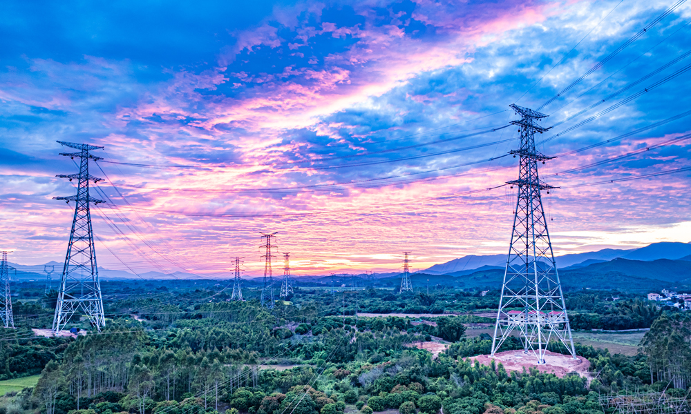 500千伏汕尾甲湖灣電廠機組擴建接入系統工程鐵塔線路。