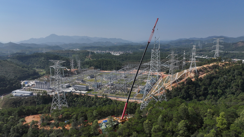 500千伏廣東云浮云城輸變電工程預計年底前建成，投產后，可進一步優化網架結構，提升粵西地區海上風電等清潔能源送電大灣區能力。