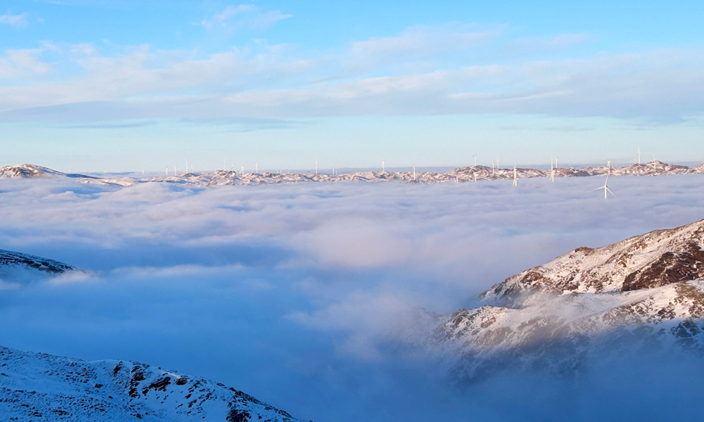 該項目建成投用后，每年可發(fā)電27億度，可減少二氧化碳排放約263萬噸，對加快屬地能源結(jié)構(gòu)調(diào)整、應(yīng)對氣候變化、助力鄉(xiāng)村振興具有重要意義。