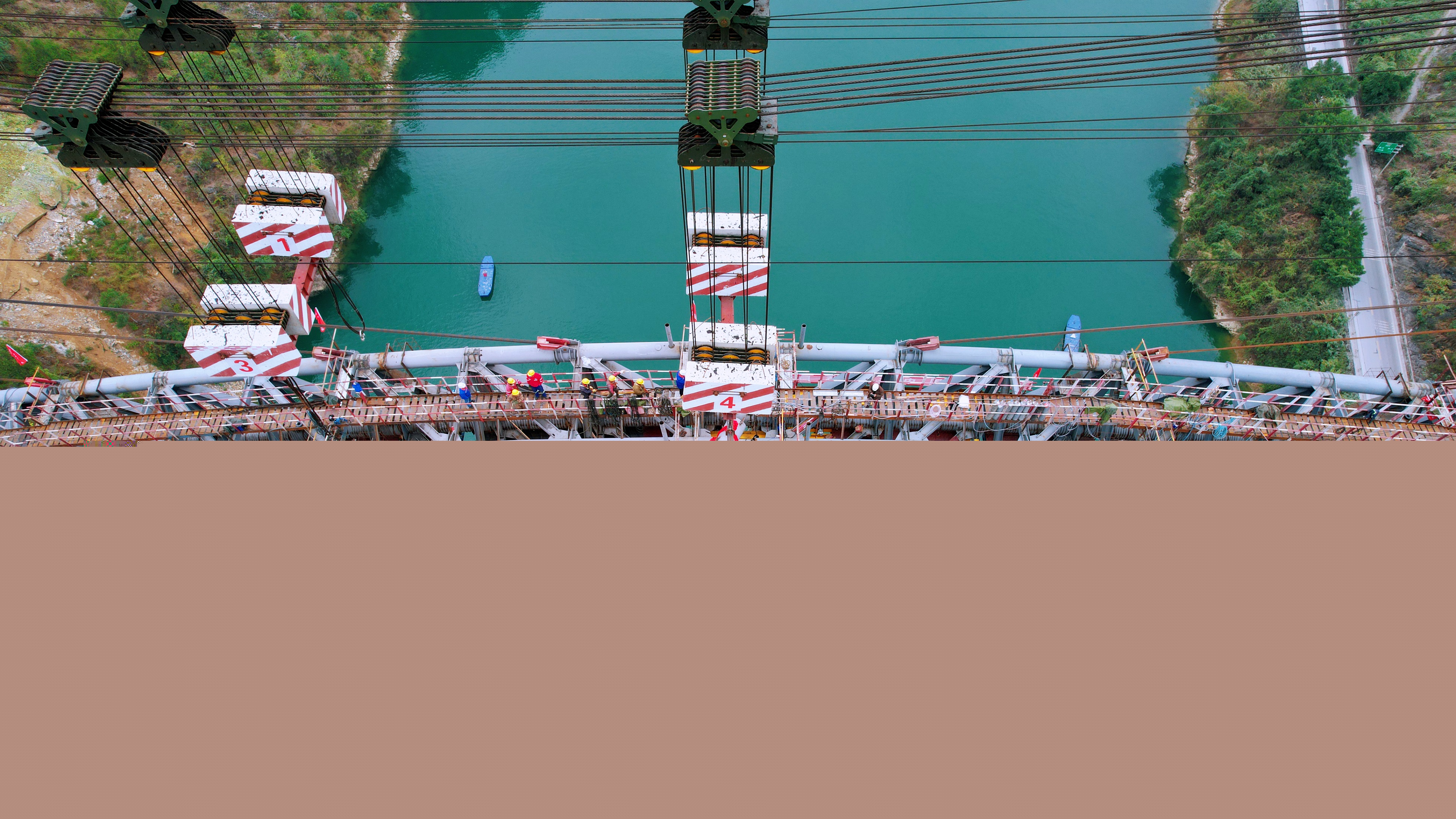 黃草烏江雙線大橋合龍3.JPG 黃草烏江雙線大橋合龍3.JPG