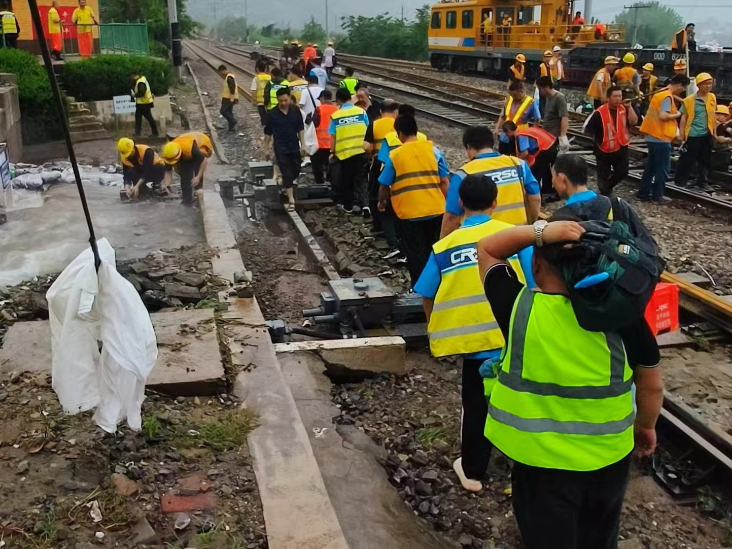 馳援豐沙鐵路3.jpg 馳援豐沙鐵路3.jpg