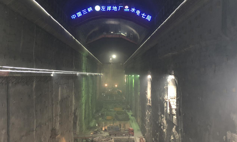 轉輪作為水輪機組的“心臟”，是關系水電機組效率和安全穩定的重要部件。轉輪將安裝在座環上，被花瓣樣的“蝸殼”簇擁，迎接水流的沖擊旋轉。圖為白鶴灘左岸地下廠房。國務院國資委網站 張曉哲 攝