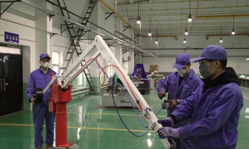 北化研究院集團(tuán)山西北方興安公司全力抓好安全生產(chǎn)，一季度重點(diǎn)產(chǎn)品產(chǎn)值增長(zhǎng)54%，產(chǎn)量增長(zhǎng)145%，銷售收入增長(zhǎng)142%，公司“山西省固體推進(jìn)劑技術(shù)創(chuàng)新院士工作站”獲批第六批山西省院士工作站，重點(diǎn)科研項(xiàng)目順利完成產(chǎn)品交驗(yàn)試驗(yàn)，標(biāo)志著該型號(hào)項(xiàng)目正樣機(jī)鑒定工作又邁出關(guān)鍵一步。