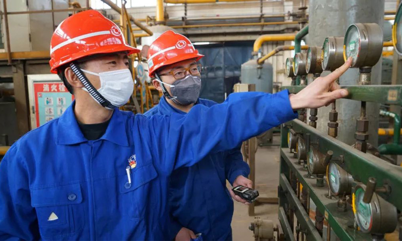 兵器工業集團北化研究院集團銀光公司一季度咬定目標任務，堅定信心迎難而上，一手抓疫情防控不放松，一手抓生產經營不動搖，克服各種制約因素，在經濟下行壓力加劇的形勢下，主導民品TDI累計生產2.6萬噸，生產經營保持總體平穩的良好態勢。