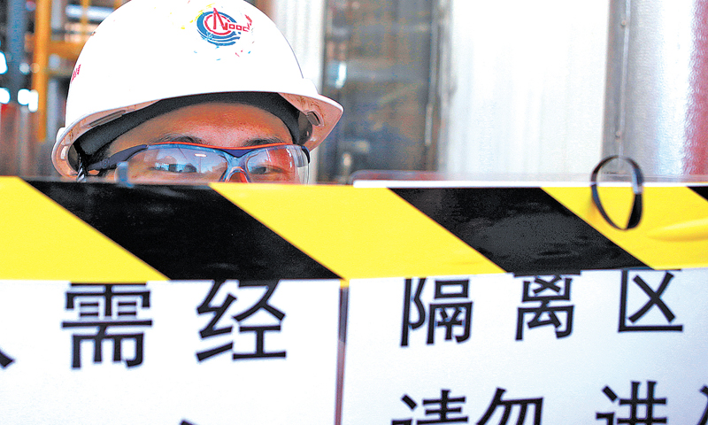 注熱前，操作人員對隔離區域內注熱設備進行反復檢查。