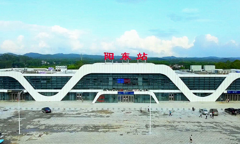 中鐵建設(shè)集團(tuán)南方公司承建的江湛鐵路陽東站。