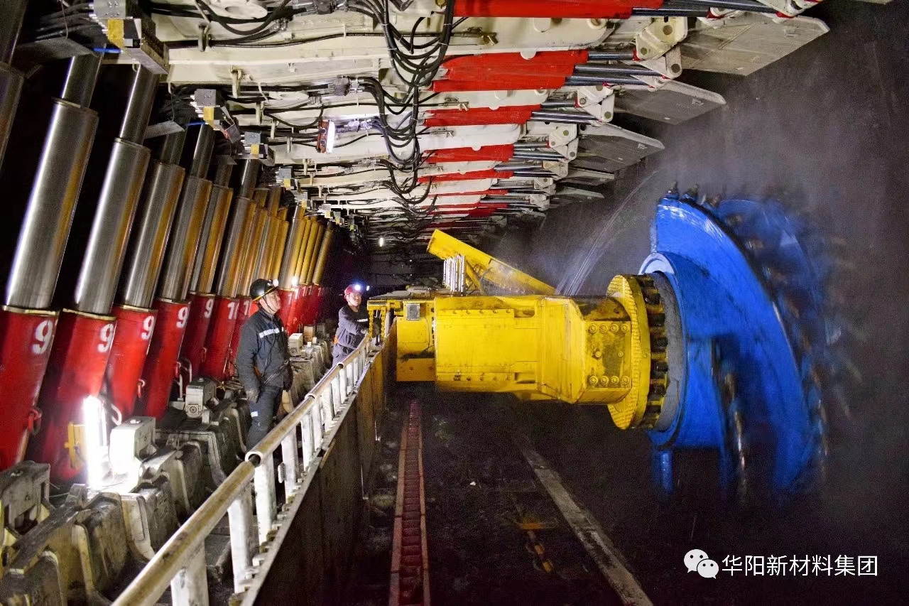 1225909760.jpg 1225909760.jpg